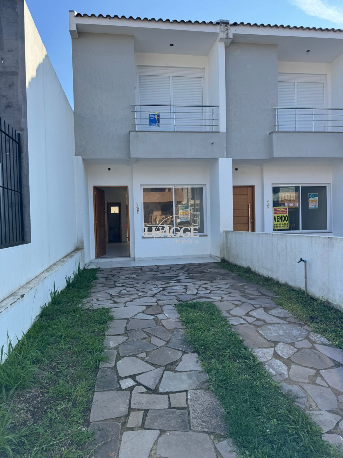 Casa à venda com 3 quartos, 127m² - Foto 1