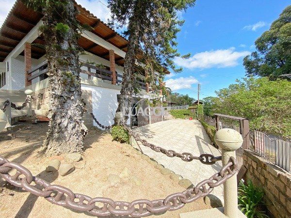 Casa à venda com 2 quartos, 263m² - Foto 1