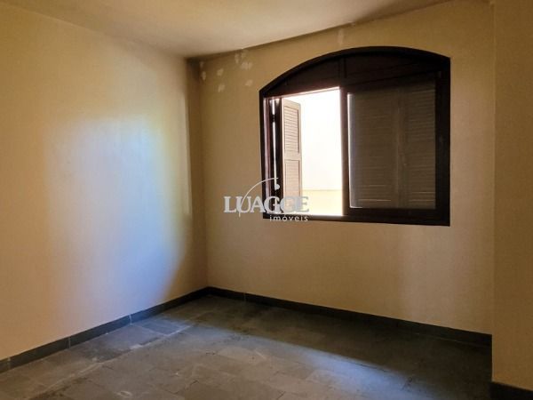Casa à venda com 4 quartos, 272m² - Foto 13
