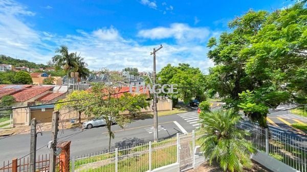 Casa à venda com 3 quartos, 205m² - Foto 6