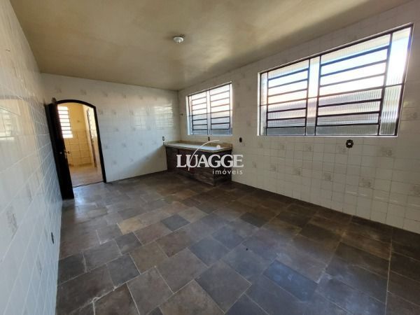 Casa à venda com 4 quartos, 272m² - Foto 14