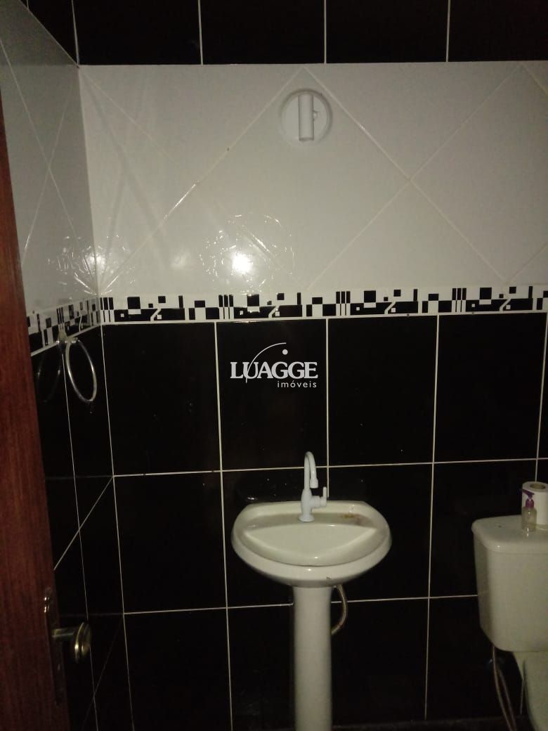 Casa à venda com 2 quartos, 110m² - Foto 18