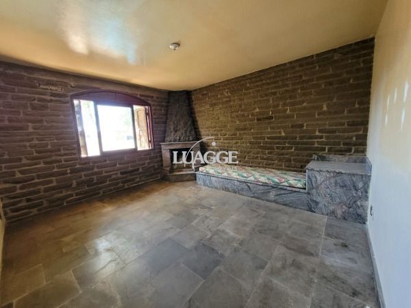 Casa à venda com 4 quartos, 272m² - Foto 8