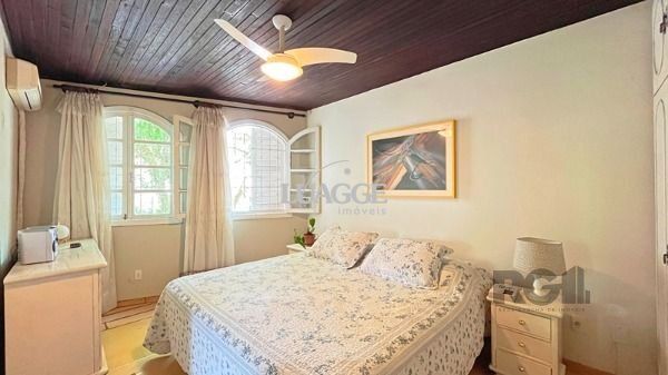 Casa à venda com 3 quartos, 205m² - Foto 14