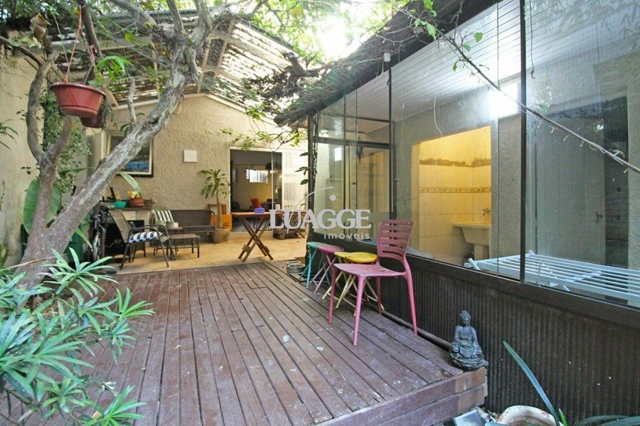 Casa à venda com 4 quartos, 219m² - Foto 16