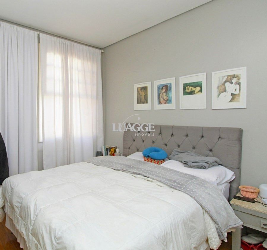 Casa à venda com 4 quartos, 219m² - Foto 9