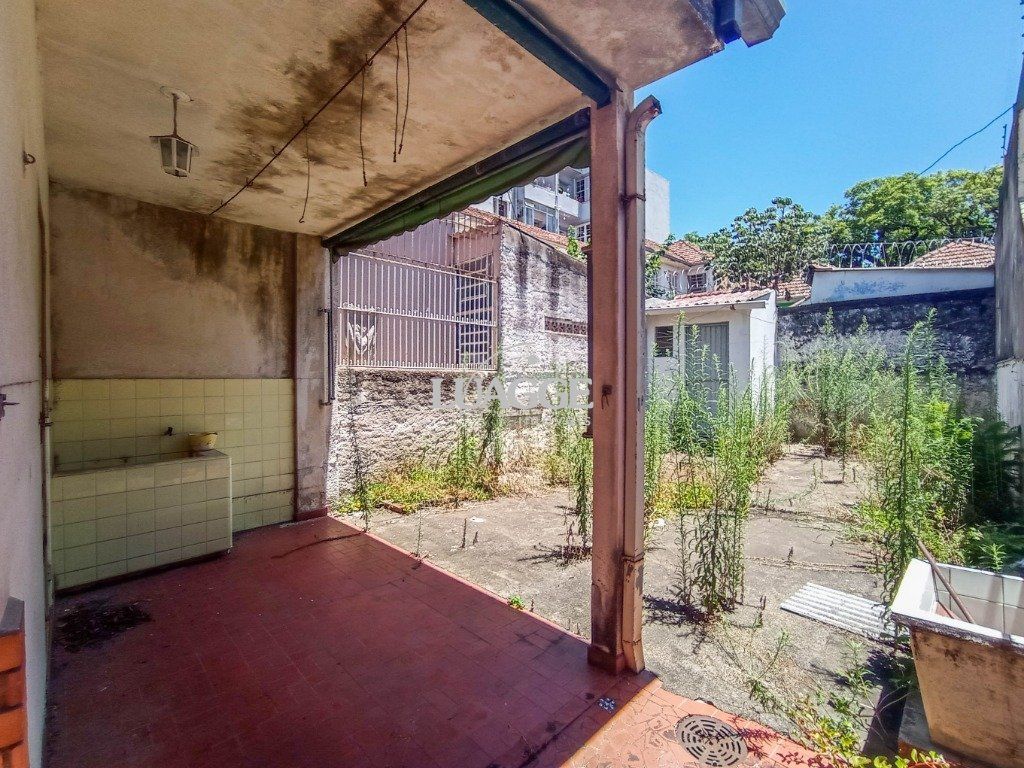 Casa à venda com 1 quarto, 72m² - Foto 12