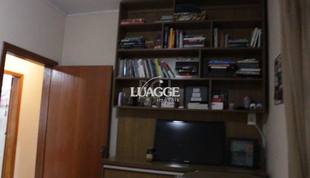 Casa à venda com 5 quartos, 302m² - Foto 8