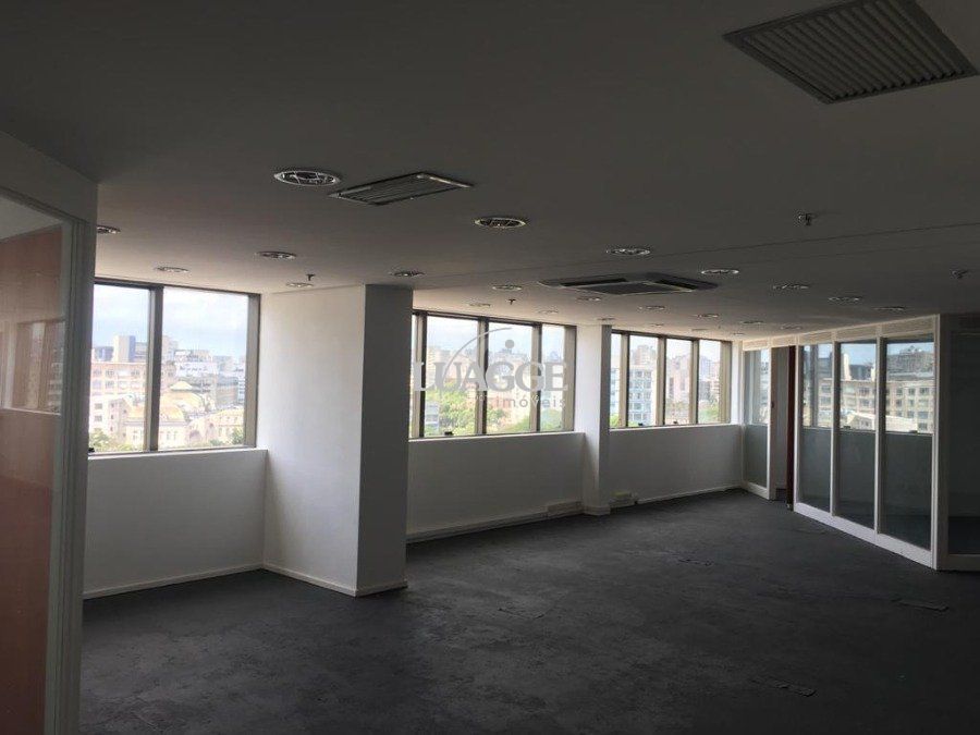 Conjunto Comercial-Sala à venda com 3 quartos, 1973m² - Foto 13