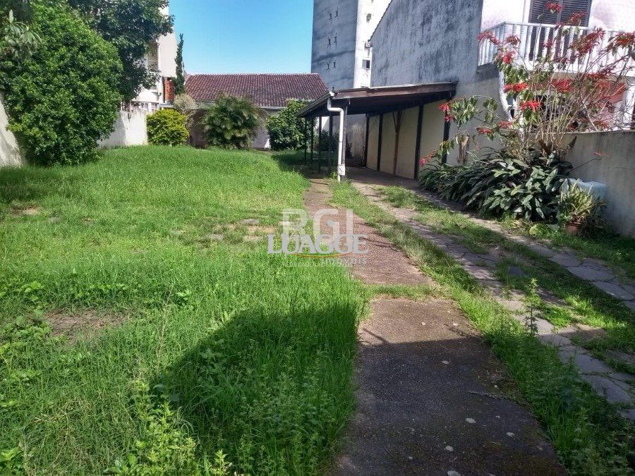 Terreno à venda com 2 quartos, 301m² - Foto 4