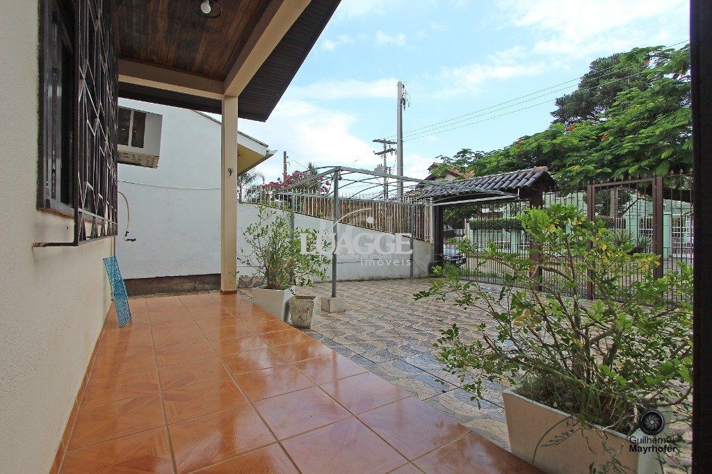 Casa à venda com 3 quartos, 179m² - Foto 4