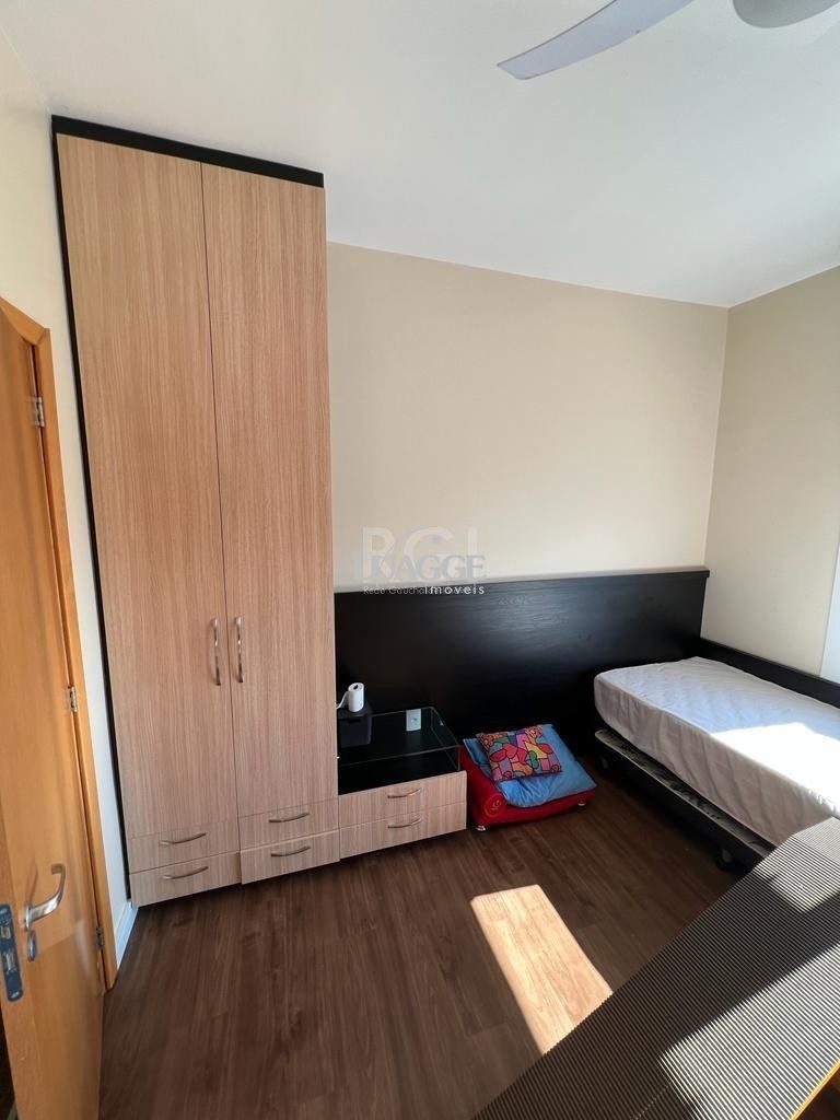 Casa de Condomínio à venda com 3 quartos, 214m² - Foto 29