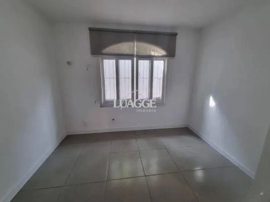 Casa à venda com 3 quartos, 122m² - Foto 9