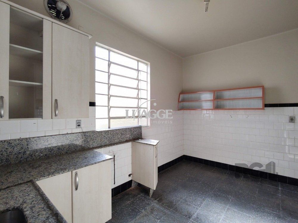 Casa à venda com 4 quartos, 166m² - Foto 11