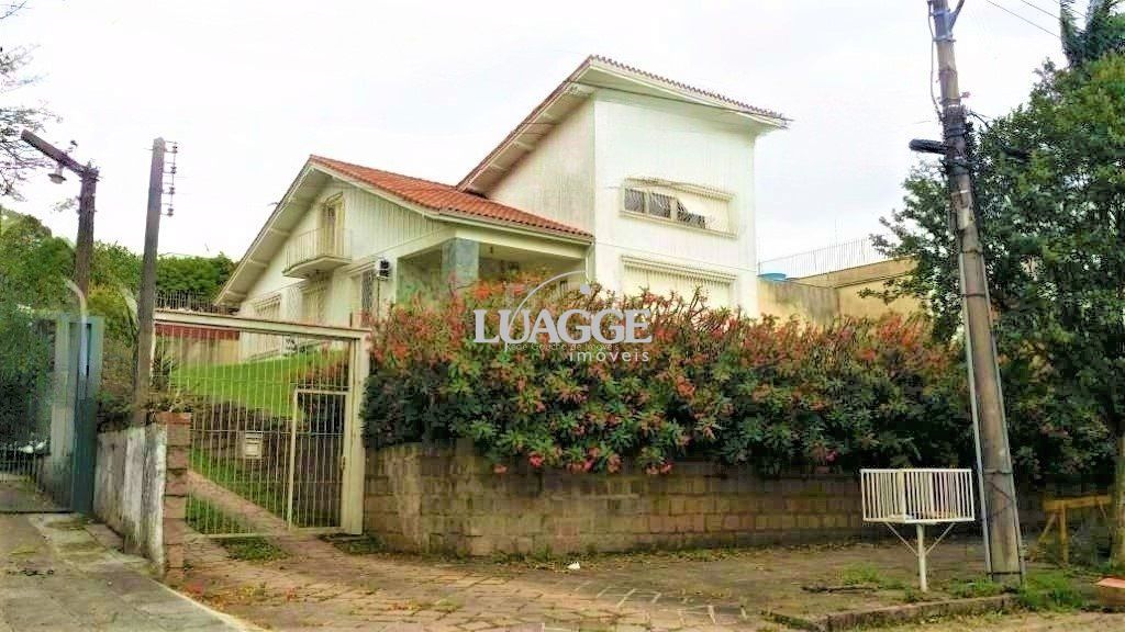 Casa à venda com 3 quartos, 585m² - Foto 1