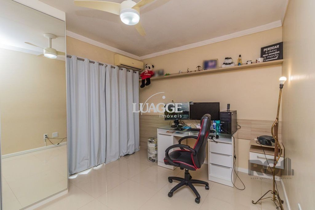 Casa à venda com 3 quartos, 167m² - Foto 13
