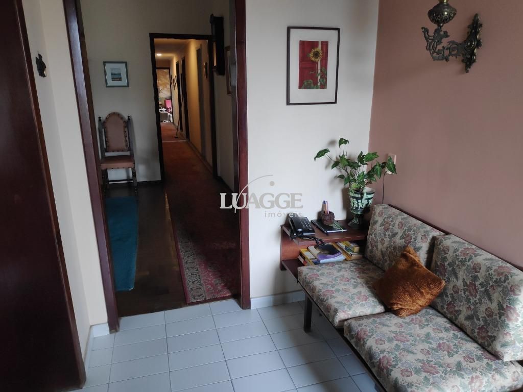 Casa à venda com 3 quartos, 462m² - Foto 4