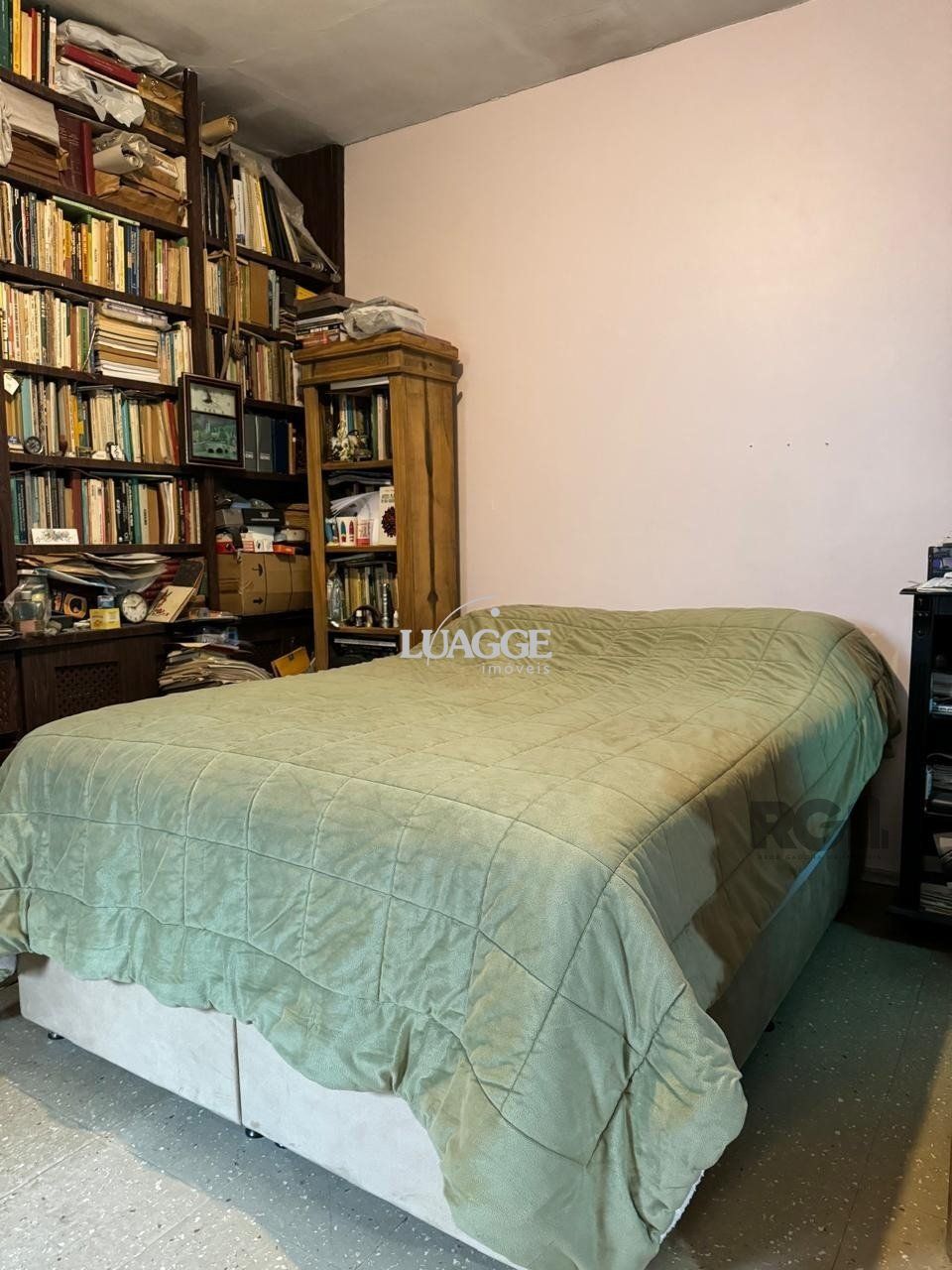 Casa à venda com 3 quartos, 244m² - Foto 6