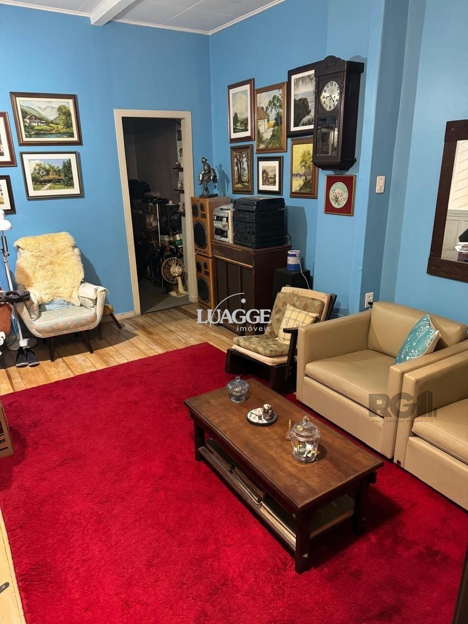 Casa à venda com 3 quartos, 244m² - Foto 4