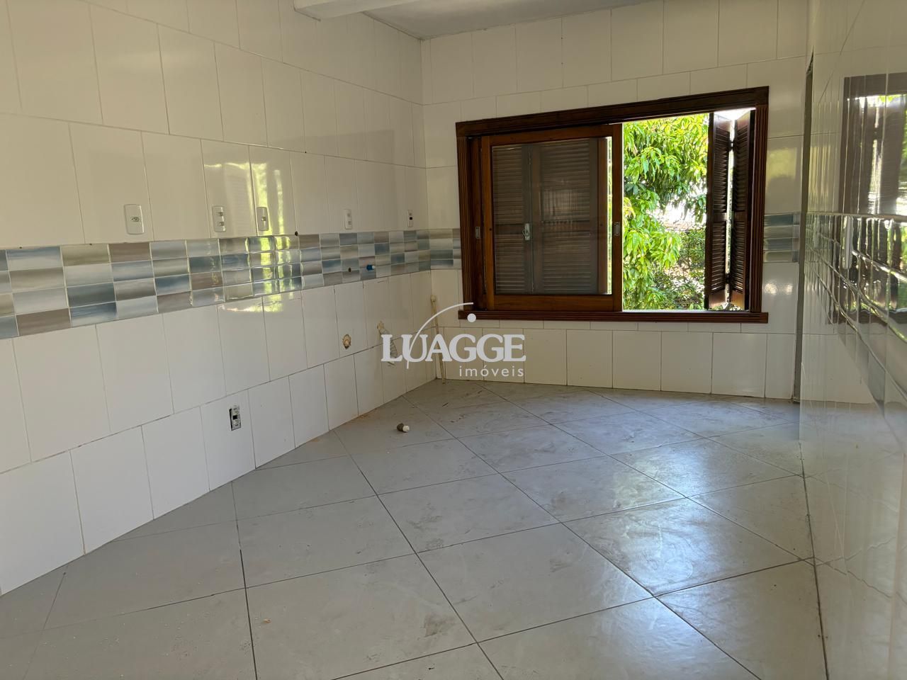 Casa à venda com 2 quartos, 180m² - Foto 15