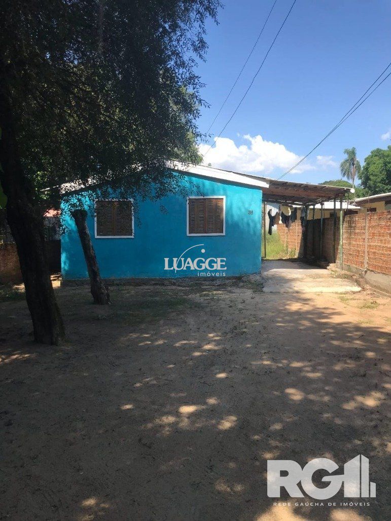 Casa à venda com 2 quartos, 72m² - Foto 1