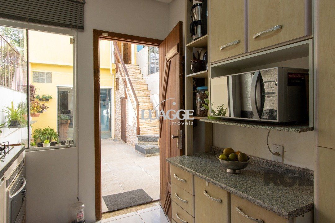 Casa à venda com 3 quartos, 196m² - Foto 11