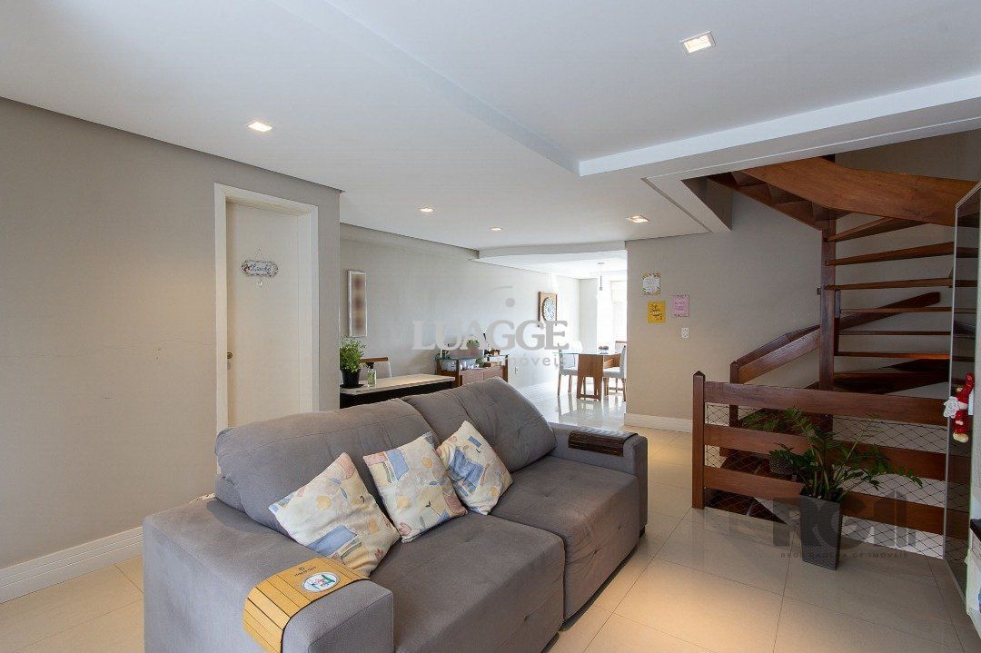 Casa à venda com 3 quartos, 155m² - Foto 4