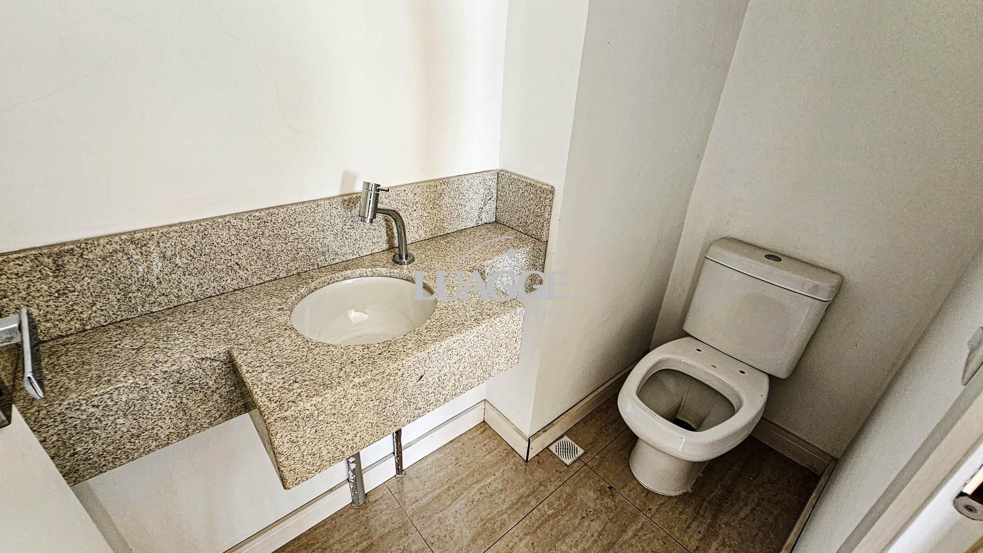 Casa à venda com 4 quartos, 251m² - Foto 16