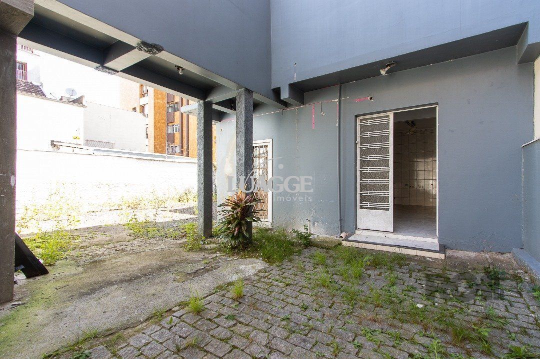 Casa para alugar com 3 quartos, 282m² - Foto 57