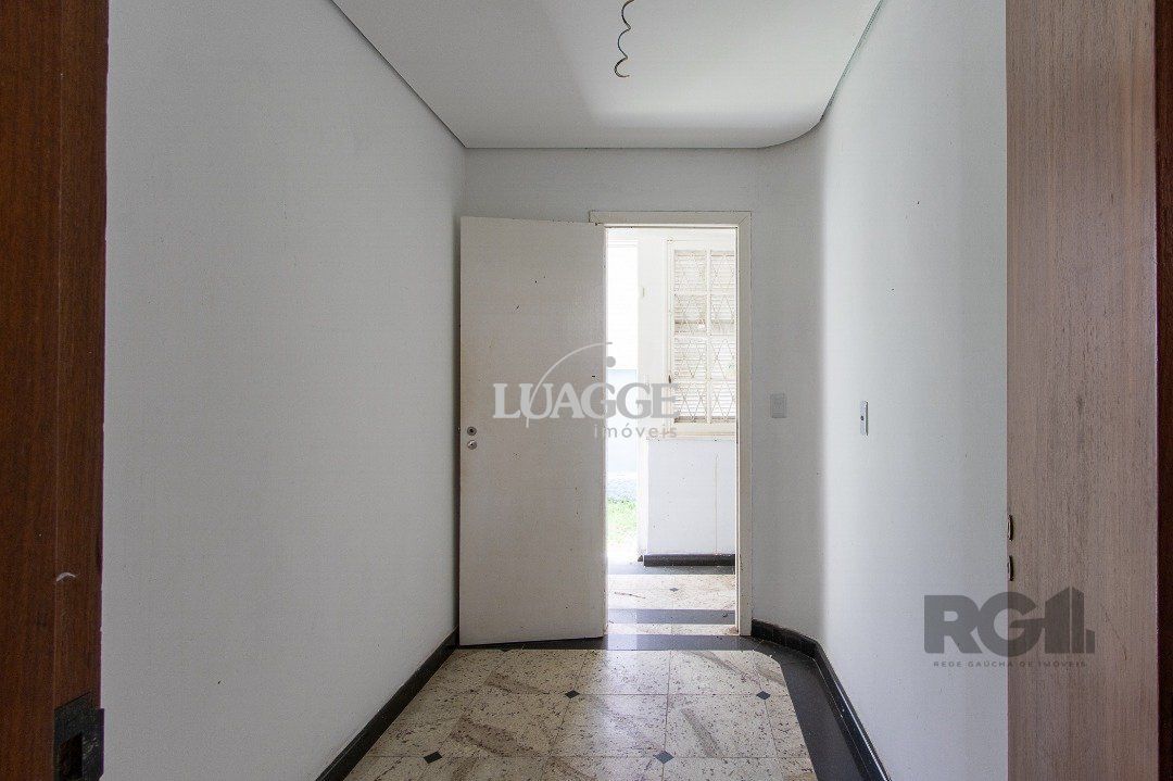 Casa para alugar com 3 quartos, 282m² - Foto 10