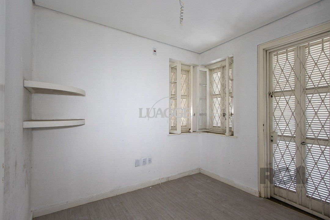 Casa para alugar com 3 quartos, 282m² - Foto 37