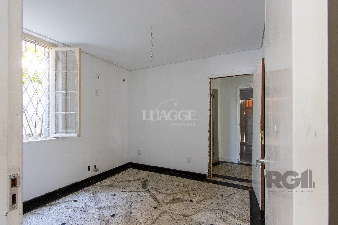 Casa para alugar com 3 quartos, 282m² - Foto 7