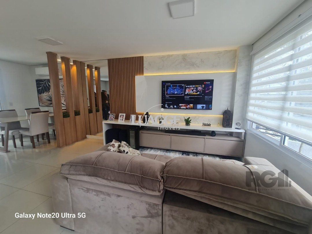 Casa à venda com 3 quartos, 99m² - Foto 1