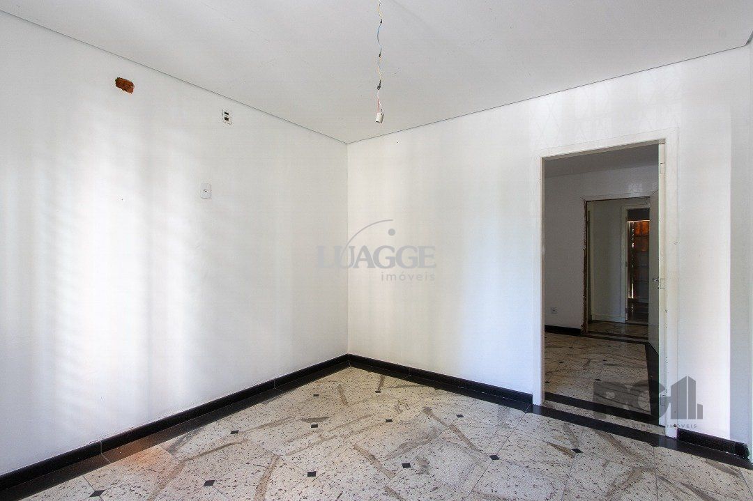 Casa para alugar com 3 quartos, 282m² - Foto 5