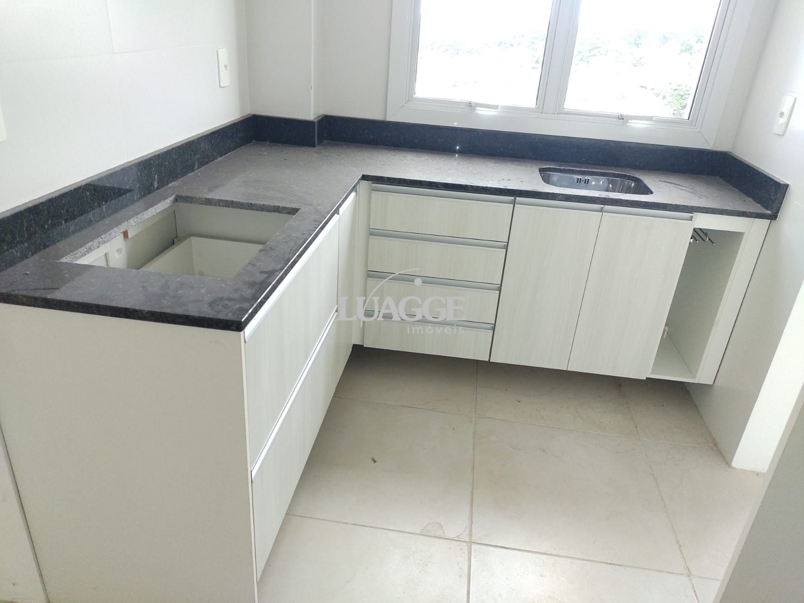 Apartamento à venda com 2 quartos, 102m² - Foto 34