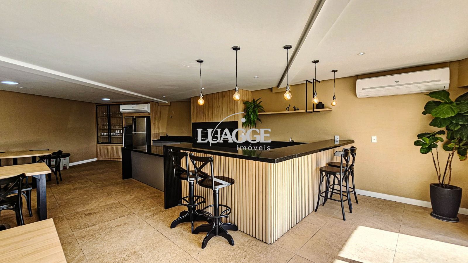 Casa à venda com 4 quartos, 251m² - Foto 20