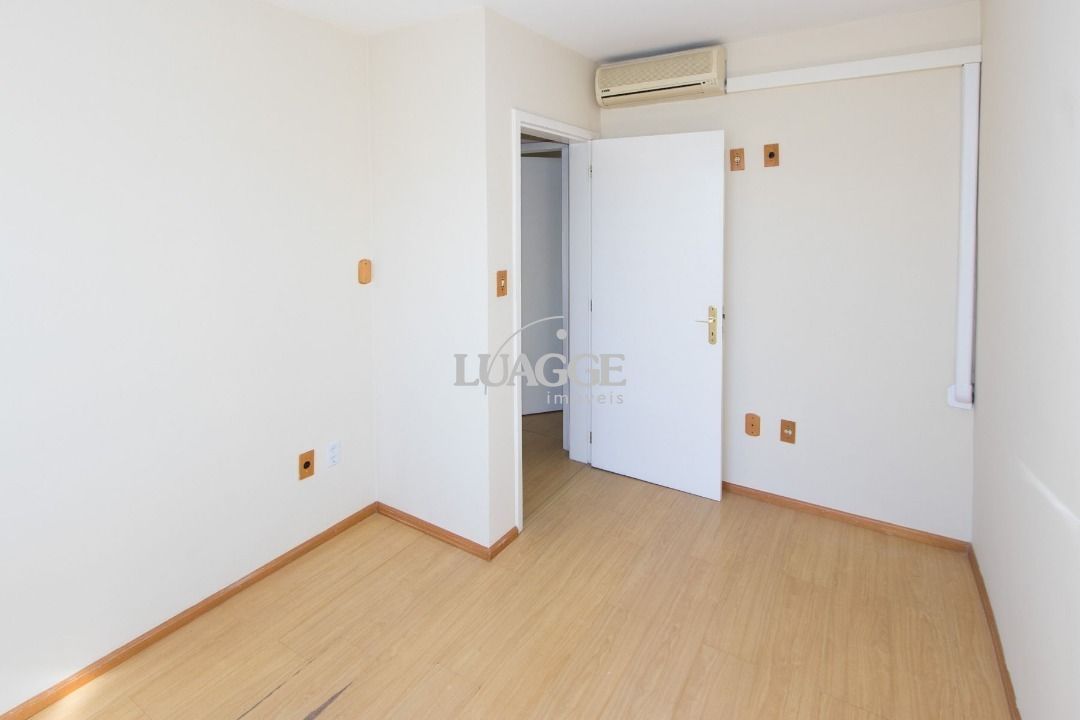 Apartamento à venda com 2 quartos, 85m² - Foto 7