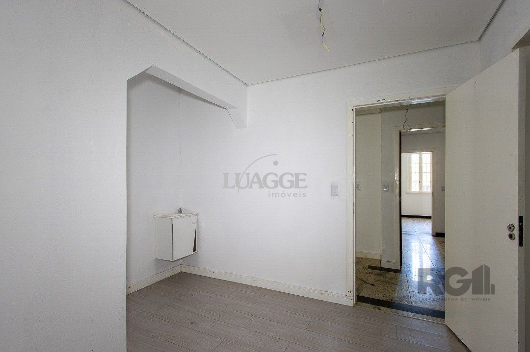 Casa para alugar com 3 quartos, 282m² - Foto 15