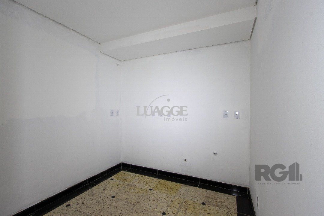 Casa para alugar com 3 quartos, 282m² - Foto 47