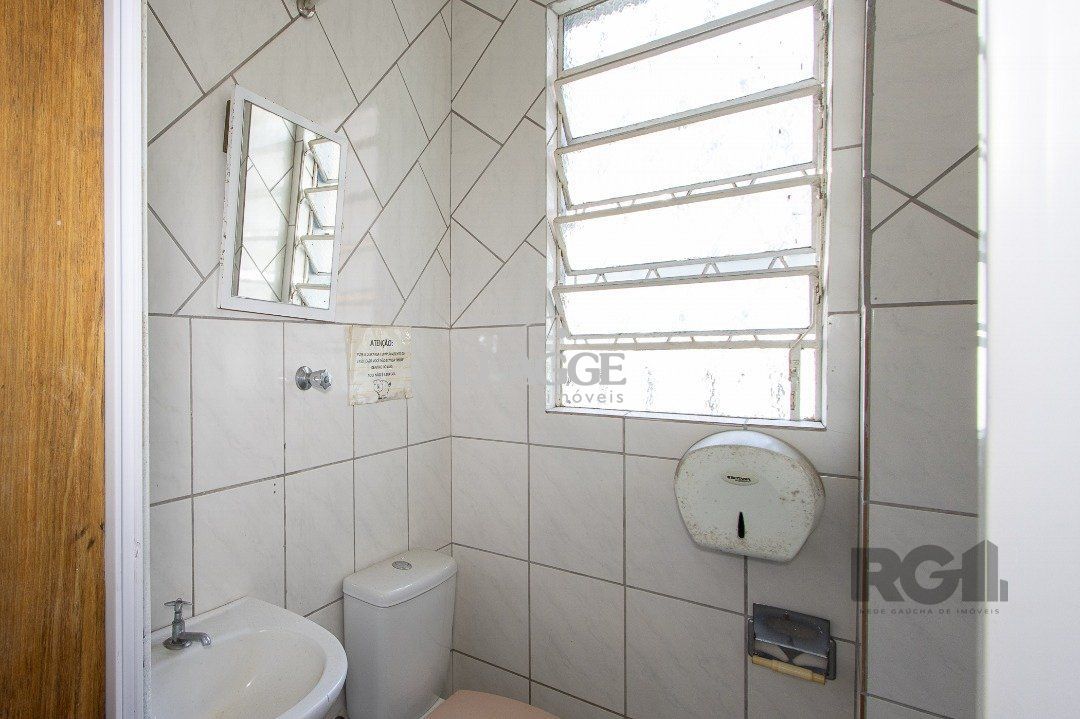 Casa para alugar com 3 quartos, 282m² - Foto 64