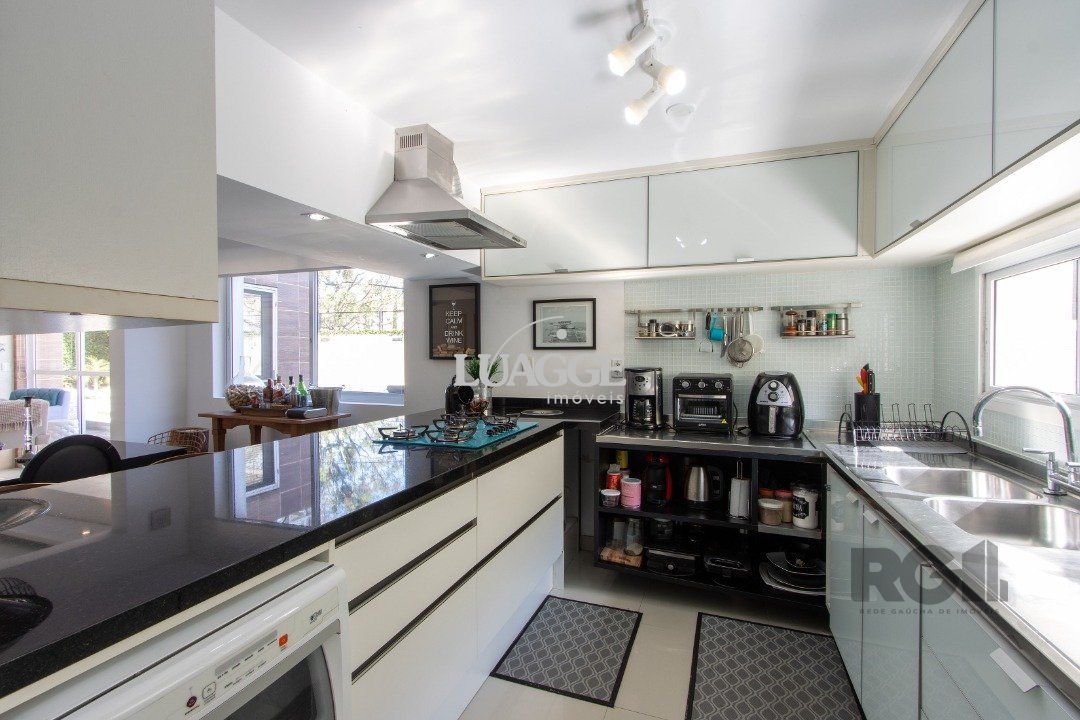 Casa à venda com 4 quartos, 282m² - Foto 16