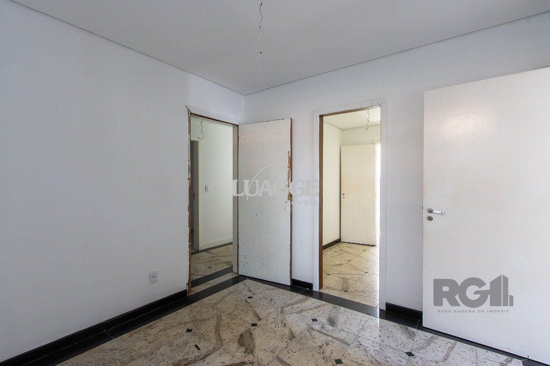 Casa para alugar com 3 quartos, 282m² - Foto 8