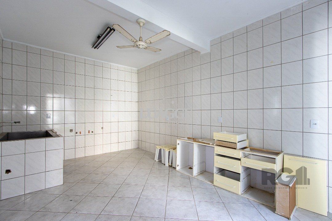 Casa para alugar com 3 quartos, 282m² - Foto 59