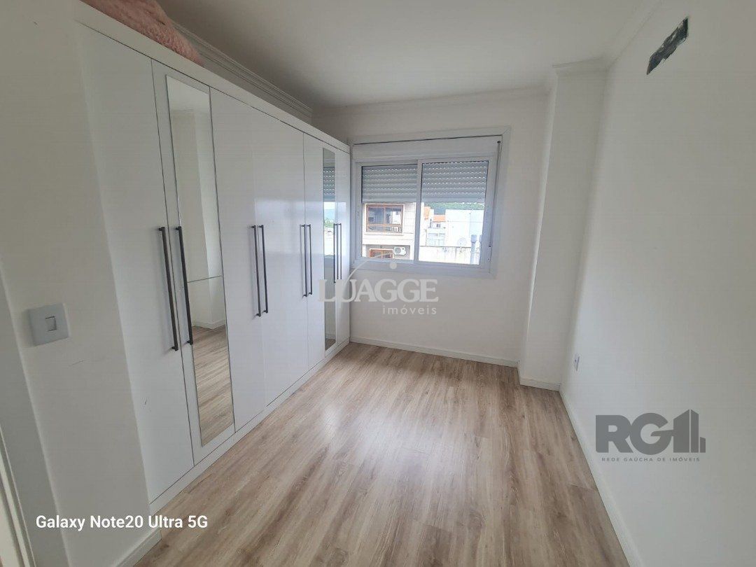 Casa à venda com 3 quartos, 99m² - Foto 11