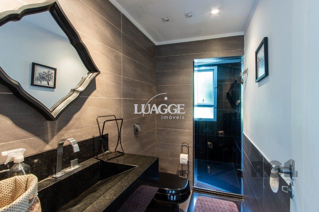 Casa à venda com 4 quartos, 282m² - Foto 9