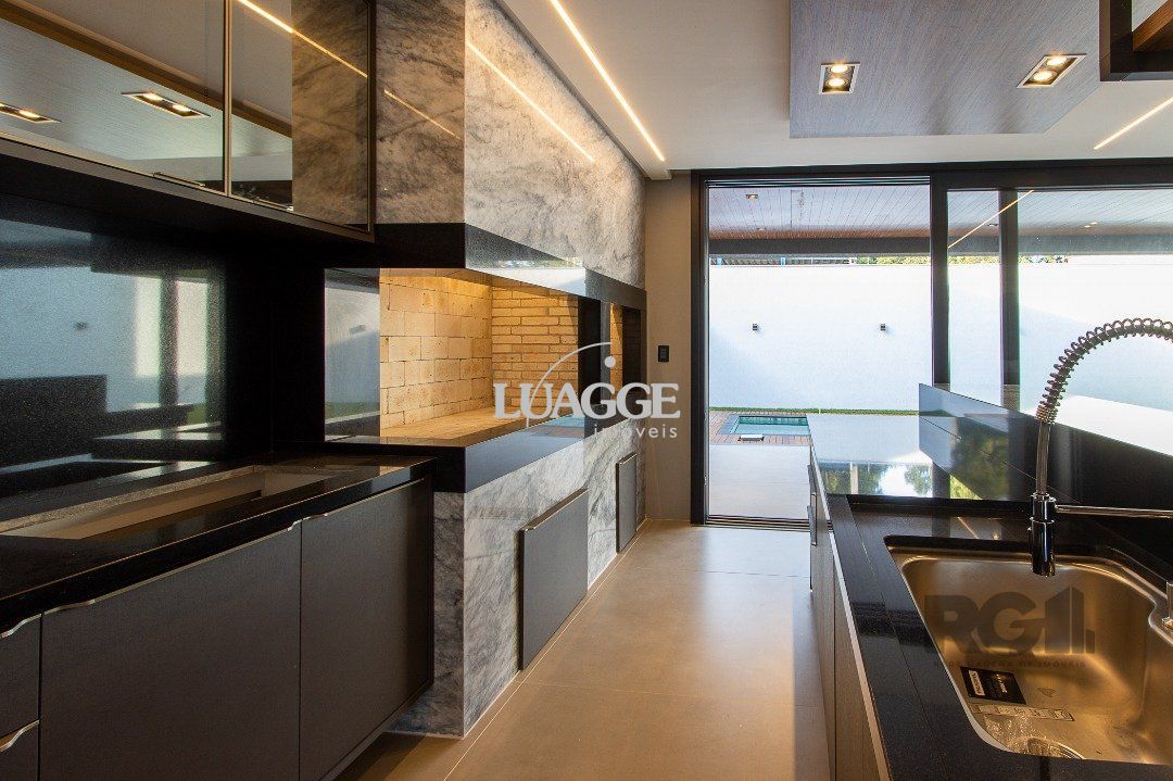 Casa à venda com 3 quartos, 382m² - Foto 14