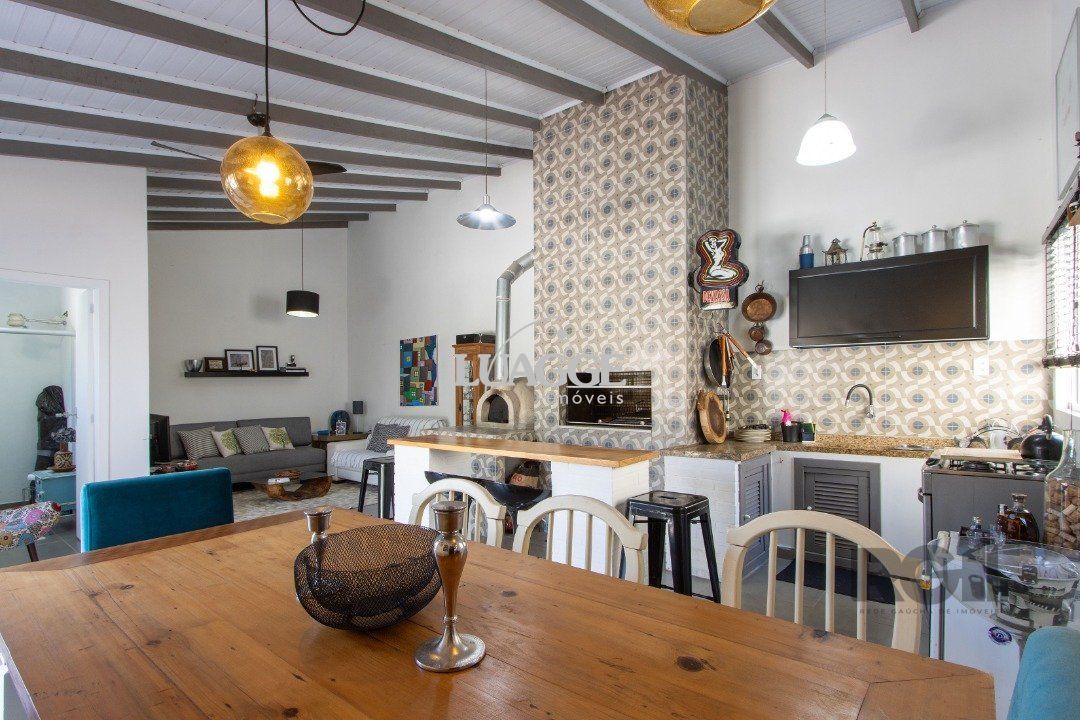 Casa à venda com 4 quartos, 282m² - Foto 29