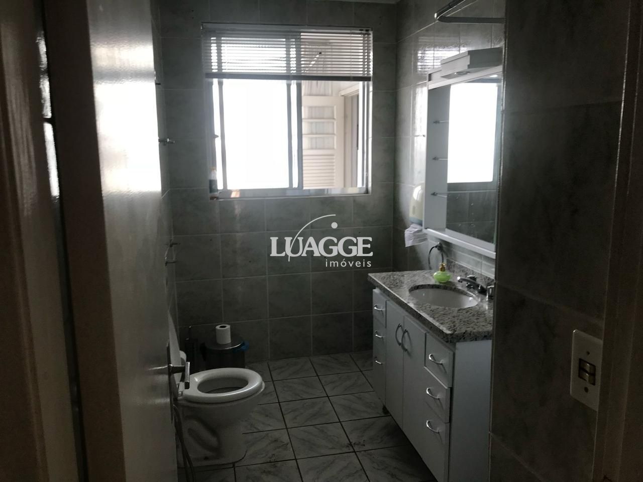 Apartamento para alugar com 3 quartos, 142m² - Foto 4