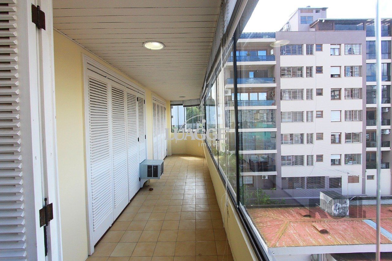 Apartamento à venda com 3 quartos, 188m² - Foto 4