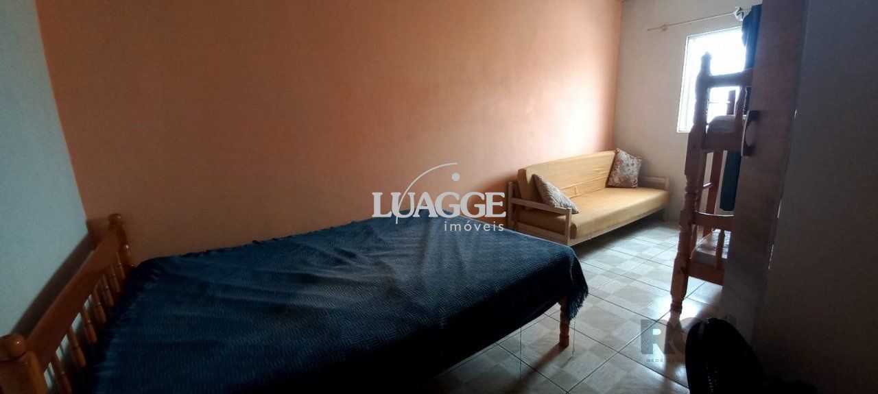 Casa à venda com 5 quartos, 227m² - Foto 9